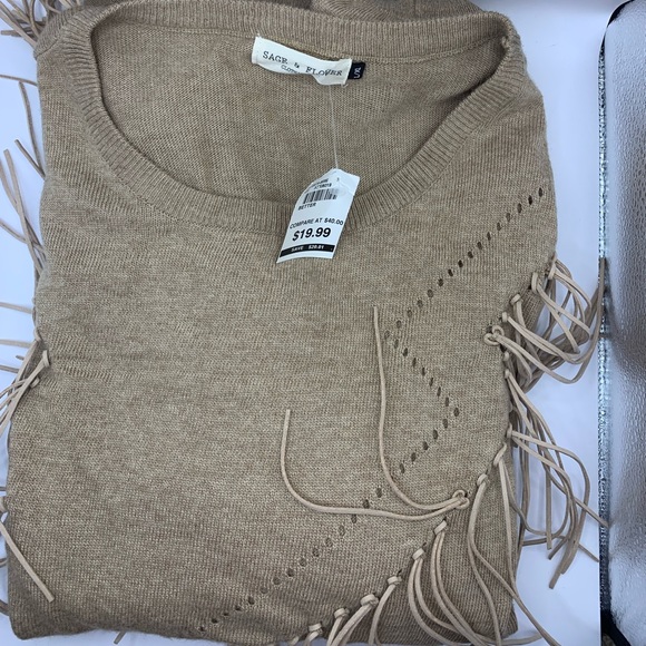 NWT Sweater with tassel details in beige-women’s XL - Picture 3 of 5